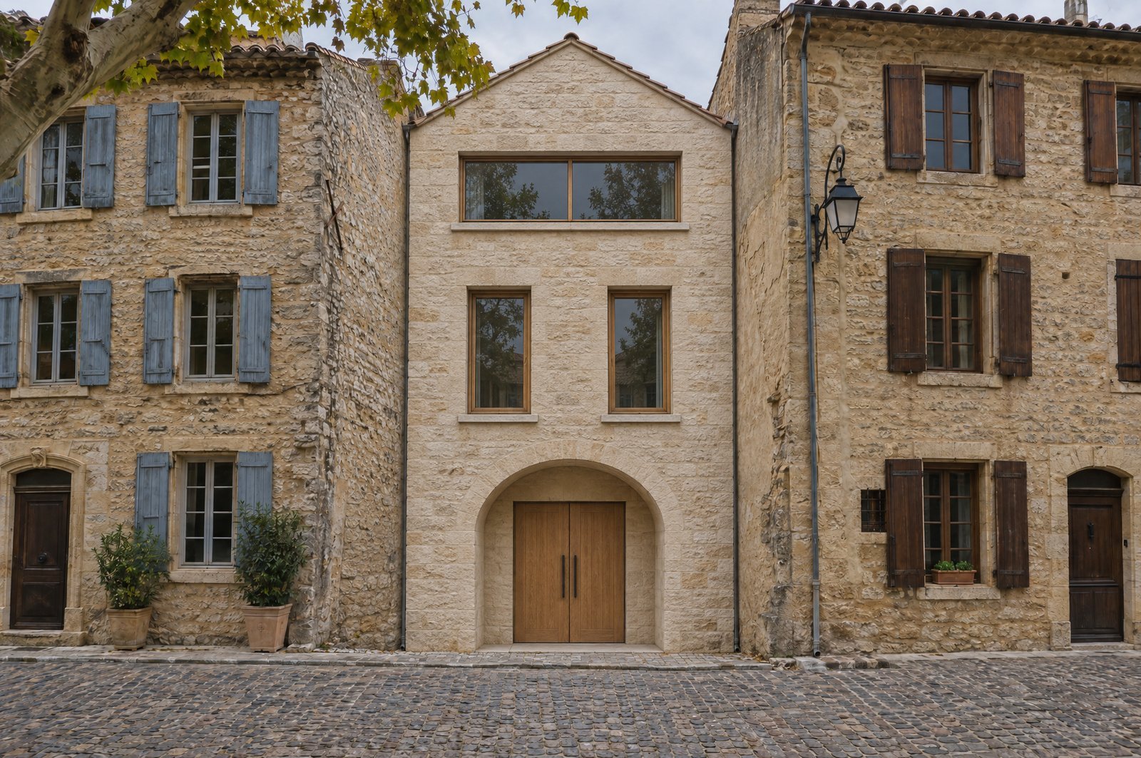 Insertion d'une maison neuve en dent creuse